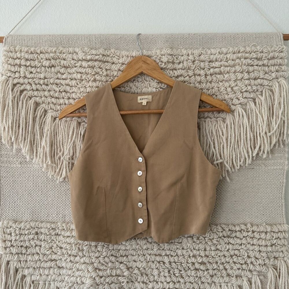 DONNI Sand Twill Crop Vest